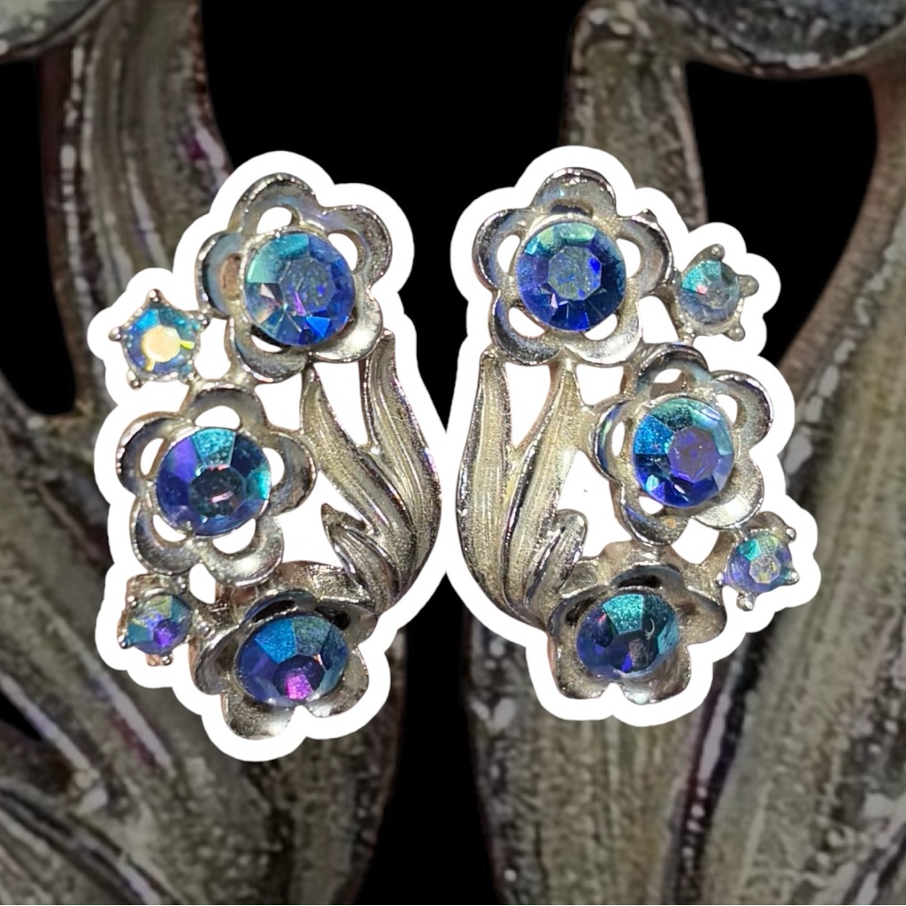 Vintage Star Brand Costume Jewelry 20$